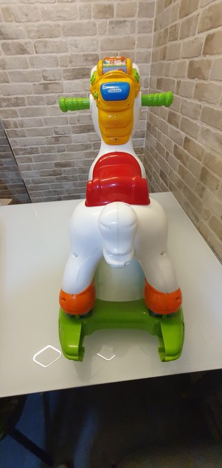 Caballito balancín Clementoni Tito