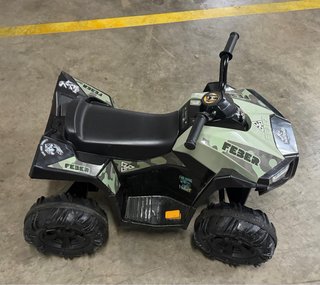Quad Feber Jurassic World niño