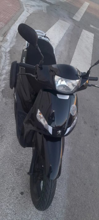 Peugeot Tweet 125cc Negra