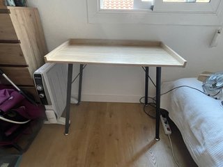 Escritorio madera y metal