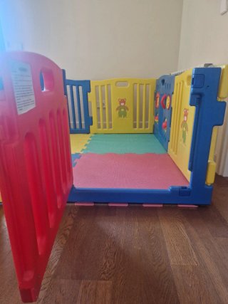 Parque infantil vallas protectoras