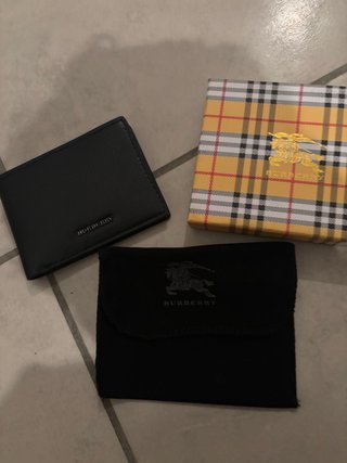Cartera Burberry Negra