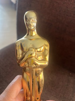 Figura Oscar Dorada estatuilla