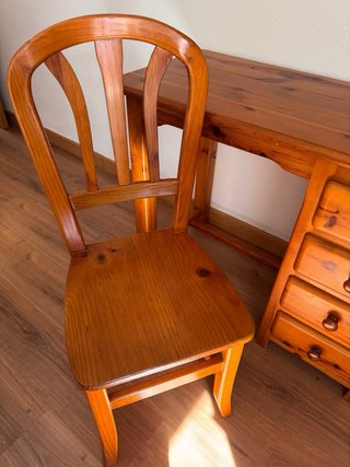 Conjunto dormitorio juvenil de madera.
