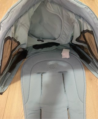 Capota ventilada y colchoneta Bugaboo Bee