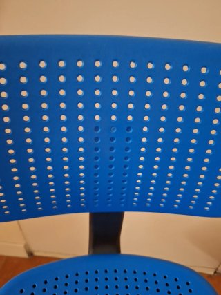 Silla de escritorio azul y negra