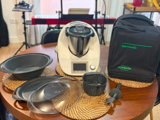Thermomix TM5 Vorwerk con accesorios