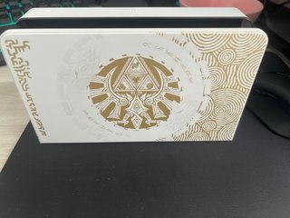 Switch OLED edición The Legend of Zelda TOTK