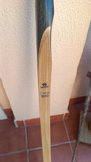 Bearpaw Penthalon Longbow 66 40 lbs