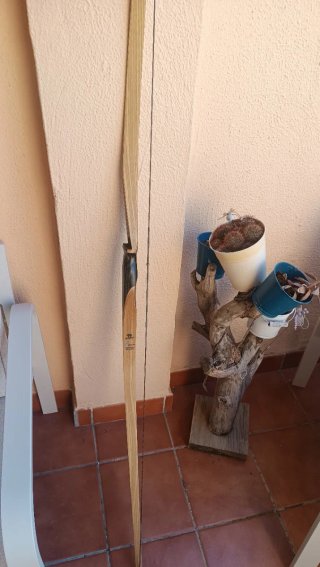 Bearpaw Penthalon Longbow 66 40 lbs