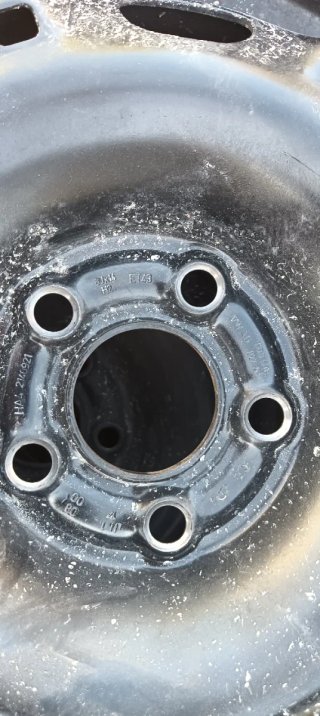 Llanta 14 185/60R14 82H