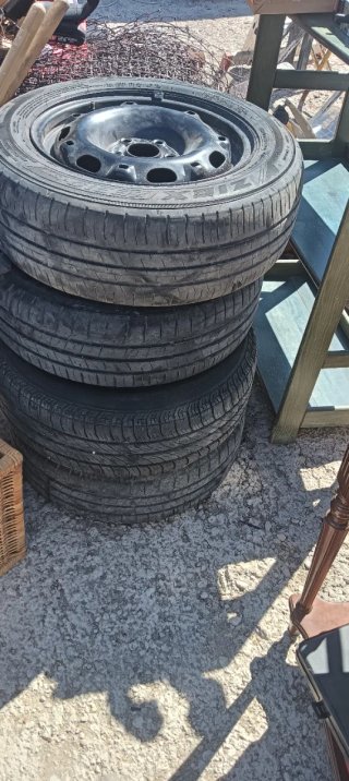 Llanta 14 185/60R14 82H
