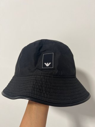 Gorro bucket Armani negro
