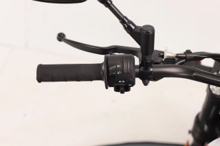 YAMAHA XSR 700 XTRIBUTE 2022