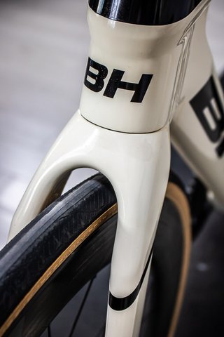 BH AEROLIGHT 6.5 ULTEGRA T-M - BICICLETA SEGUNDA MANO - Talla: M