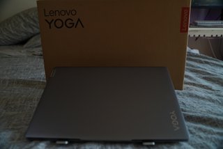 Lenovo Yoga Slim 7 AI Notebook - Display OLED 14"