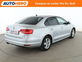 Volkswagen Jetta 2.0 TDI Advance BlueMotion Tech