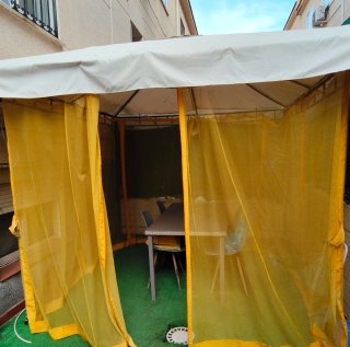Cortinas y mosquiteras para pérgola 3x3
