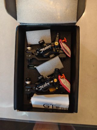 Freni Juin Tech GTP 4 pistoni ibridi