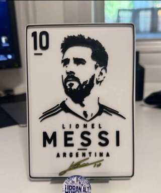 Figura Messi con trofeo