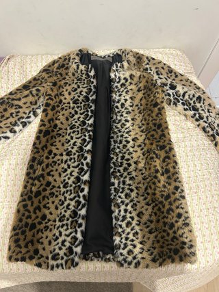 Abrigo estampado leopardo