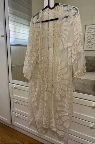 Kimono encaje beige talla única