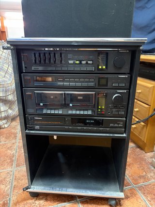 Equipo de música vintage Thomson averiado