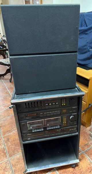 Equipo de música vintage Thomson averiado