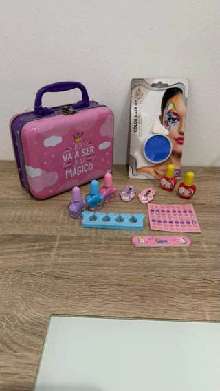 Set Maquillaje Infantil con Maletín y Accesorios