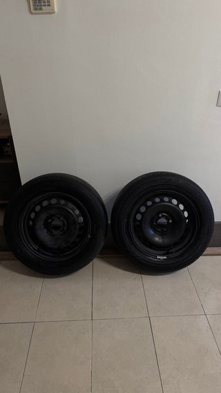 Llantas de tapacubo con neumaticos 185/65/15 88T