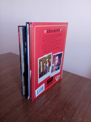 Stranger Things-3 libros oficiales.