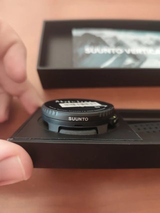 NUEVO SIN ESTRENAR Suunto Vertical Solar All Black