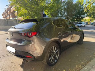 Mazda 3 2.0 eSKYACTIV-G ZENITH BLACK AT