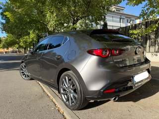 Mazda 3 2.0 eSKYACTIV-G ZENITH BLACK AT