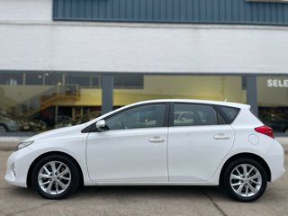 Toyota Auris 2015 2.0 D-4D , 124 CV