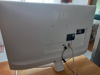 Televisor LG 28" Blanco
