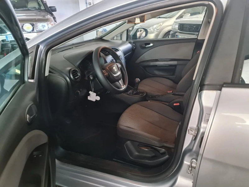 SEAT León 1.6 TDI CR Style Copa 2011, foto 8