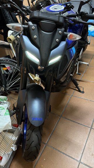 Yamaha MT125 - Única dueña, parking