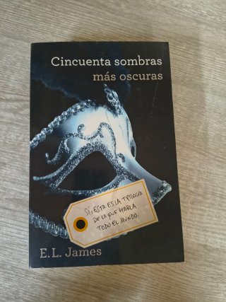 Cincuenta sombras más oscuras
