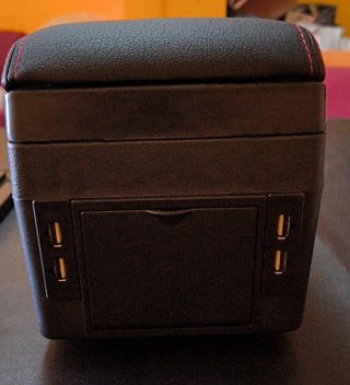 Reposabrazos Universal para Coche con 4 USB.