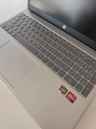 Portátil HP 15-fc0149ns NUEVA
