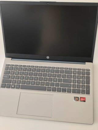 Portátil HP 15-fc0149ns NUEVA