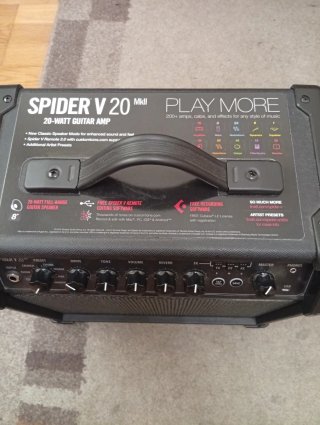 Amplificador Line 6 Spider V 20W Guitarra