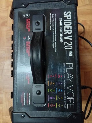 Amplificador Line 6 Spider V 20W Guitarra