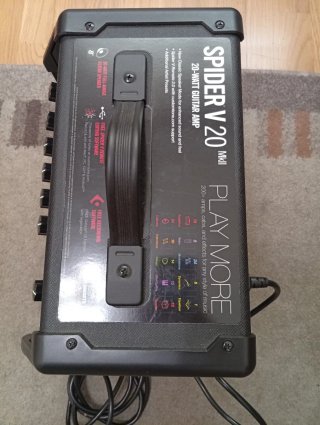 Amplificador Line 6 Spider V 20W Guitarra