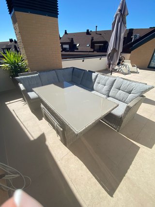 Conjunto mesa y sillones terraza material plastico