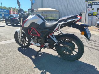 Benelli BN251 Naked blanca y roja