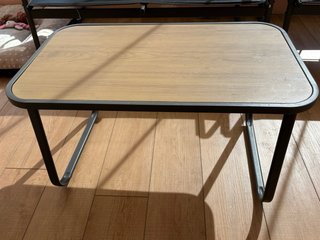 Conjunto de terraza madera y metal