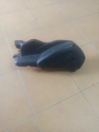 Caja filtro aire Piaggio X9