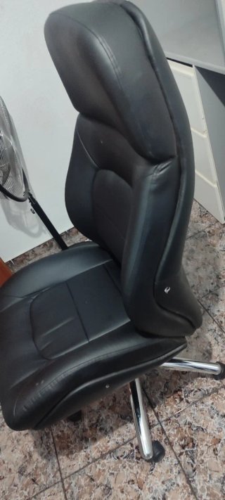 Silla de oficina ejecutiva piel negra